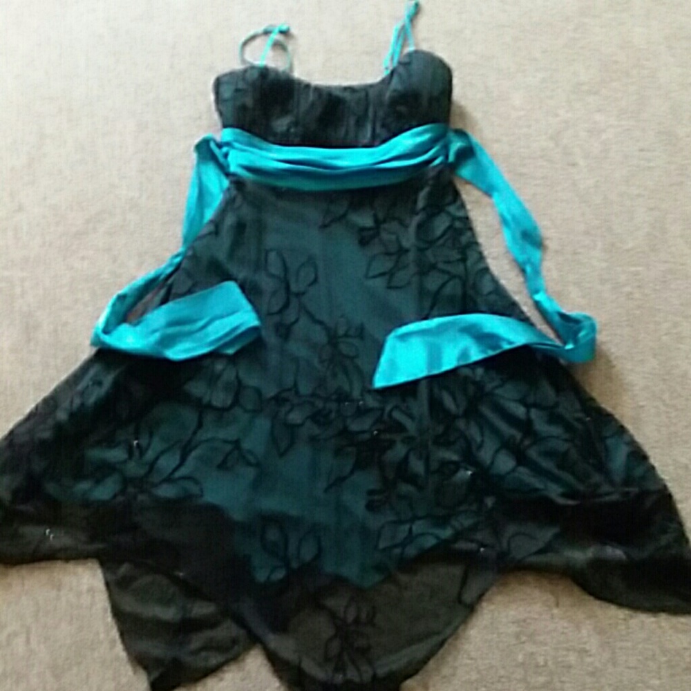 SPEECHLESS Formal/prom dress